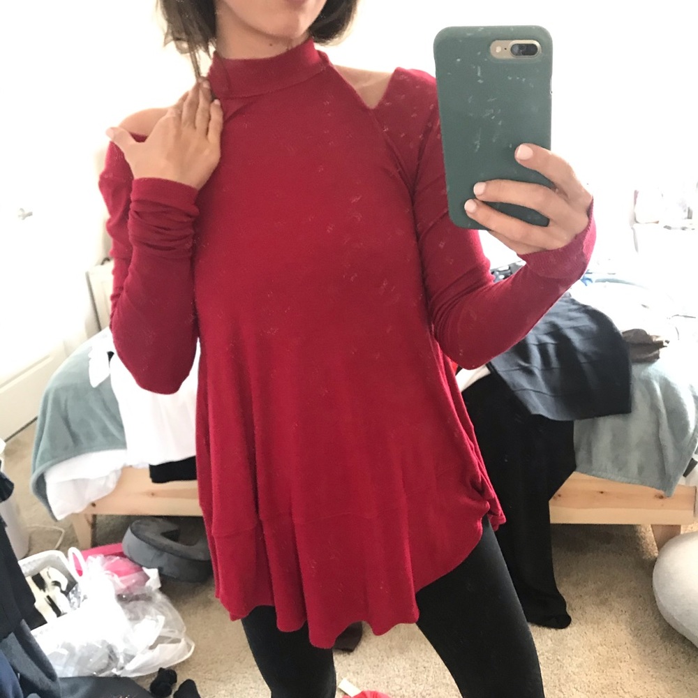 Shoulder cutout detail free people long sleeve